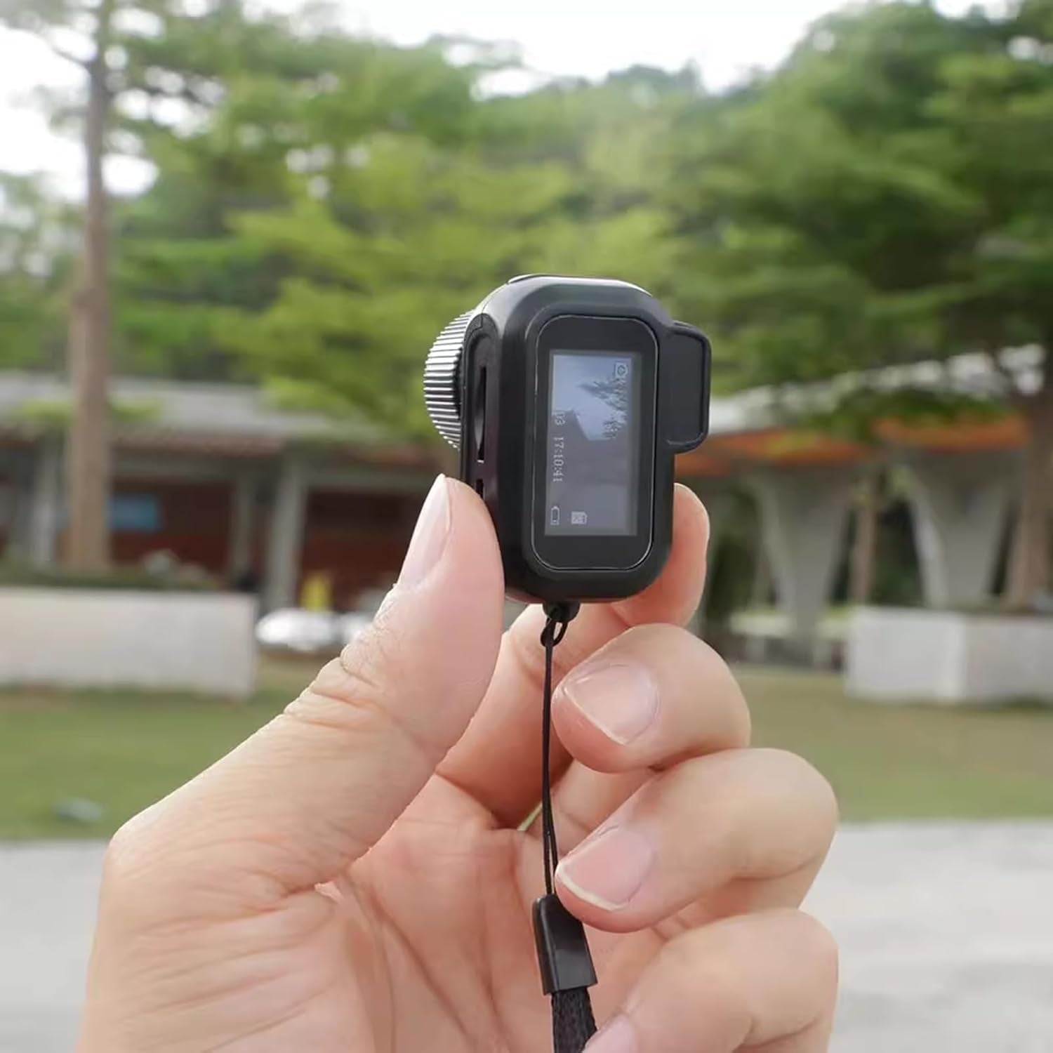 Compact 1080P Mini Keychain Camera - Capture Life's Moments with a Thumb-Sized Camcorder for Students and Kids